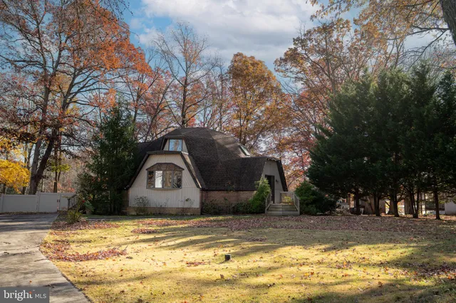 $635,000 | 811 Cedar Avenue, Essex, MD 21221