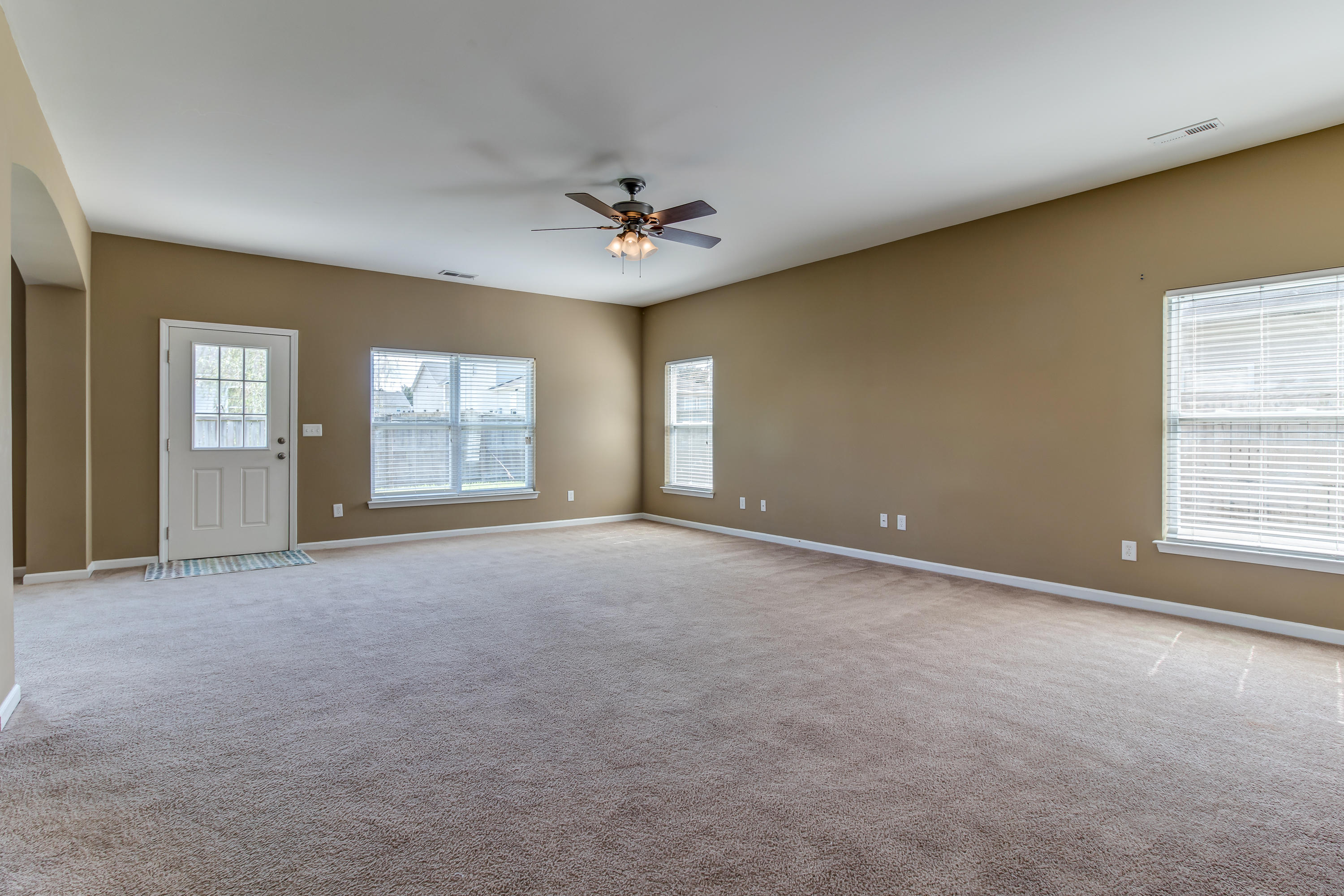 114 Summer View Road Summerville, SC 29486 - Photo 5 of 28 5--FULL
