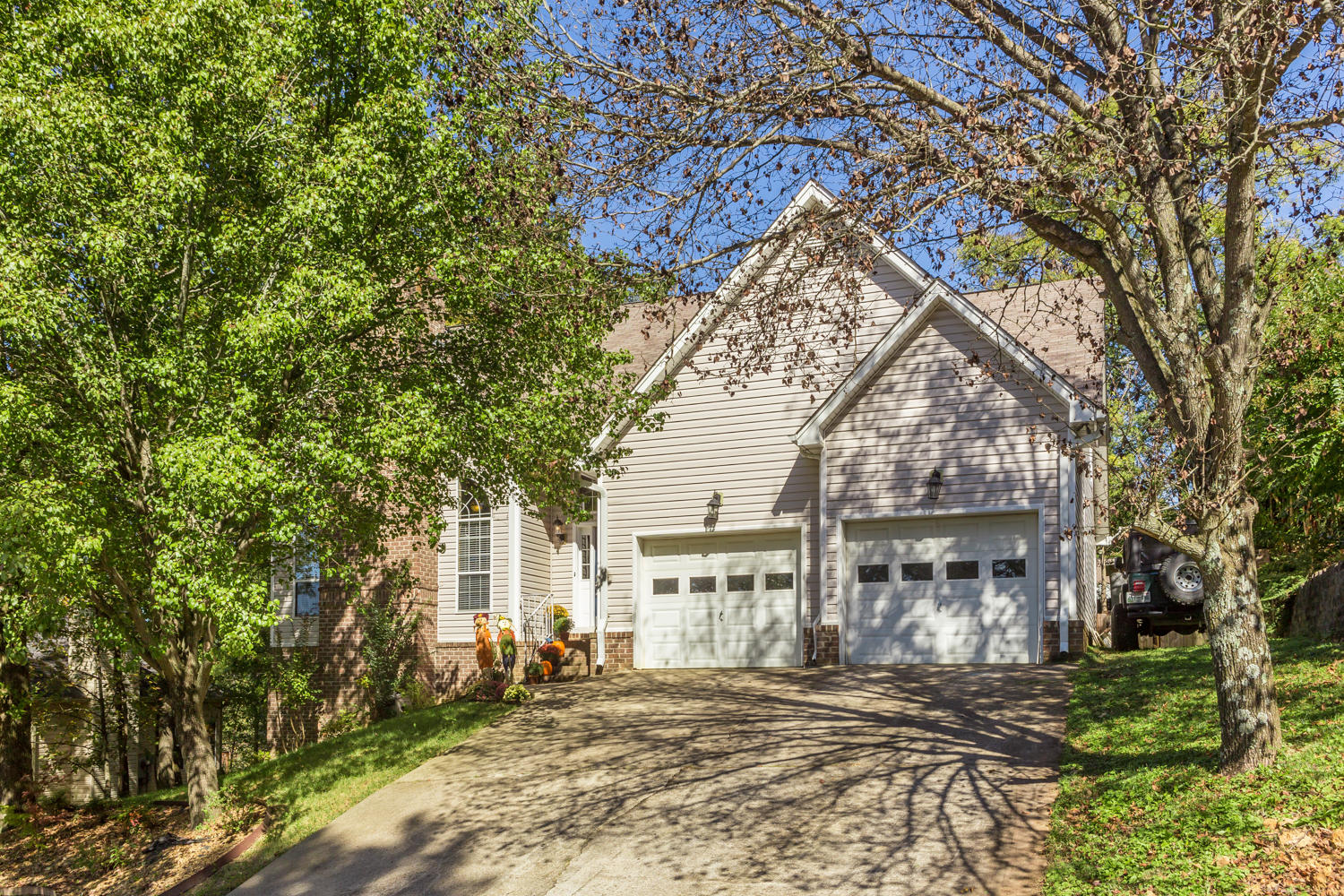 8610_Georgetown_Trace_Ln_001