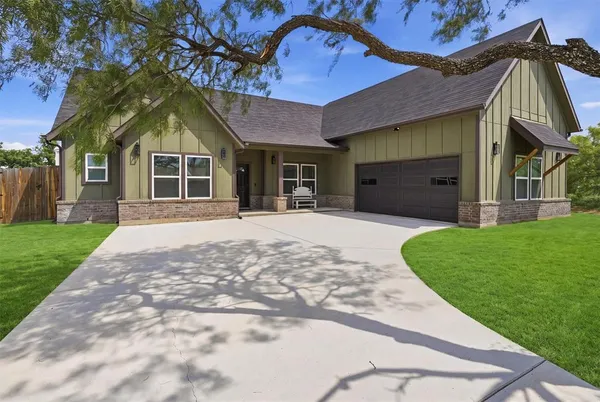 $330,000 | 117 Cactus Canyon Drive, Jacksboro, TX 76458