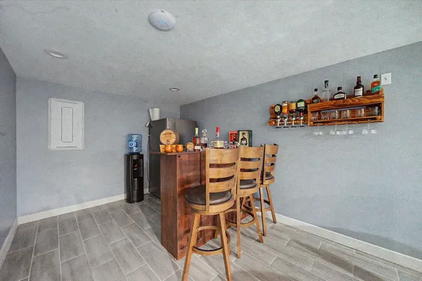 $489,999 | 581 Welter Drive, Wood Dale, IL 60191