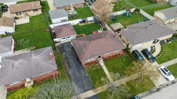 $489,999 | 581 Welter Drive, Wood Dale, IL 60191