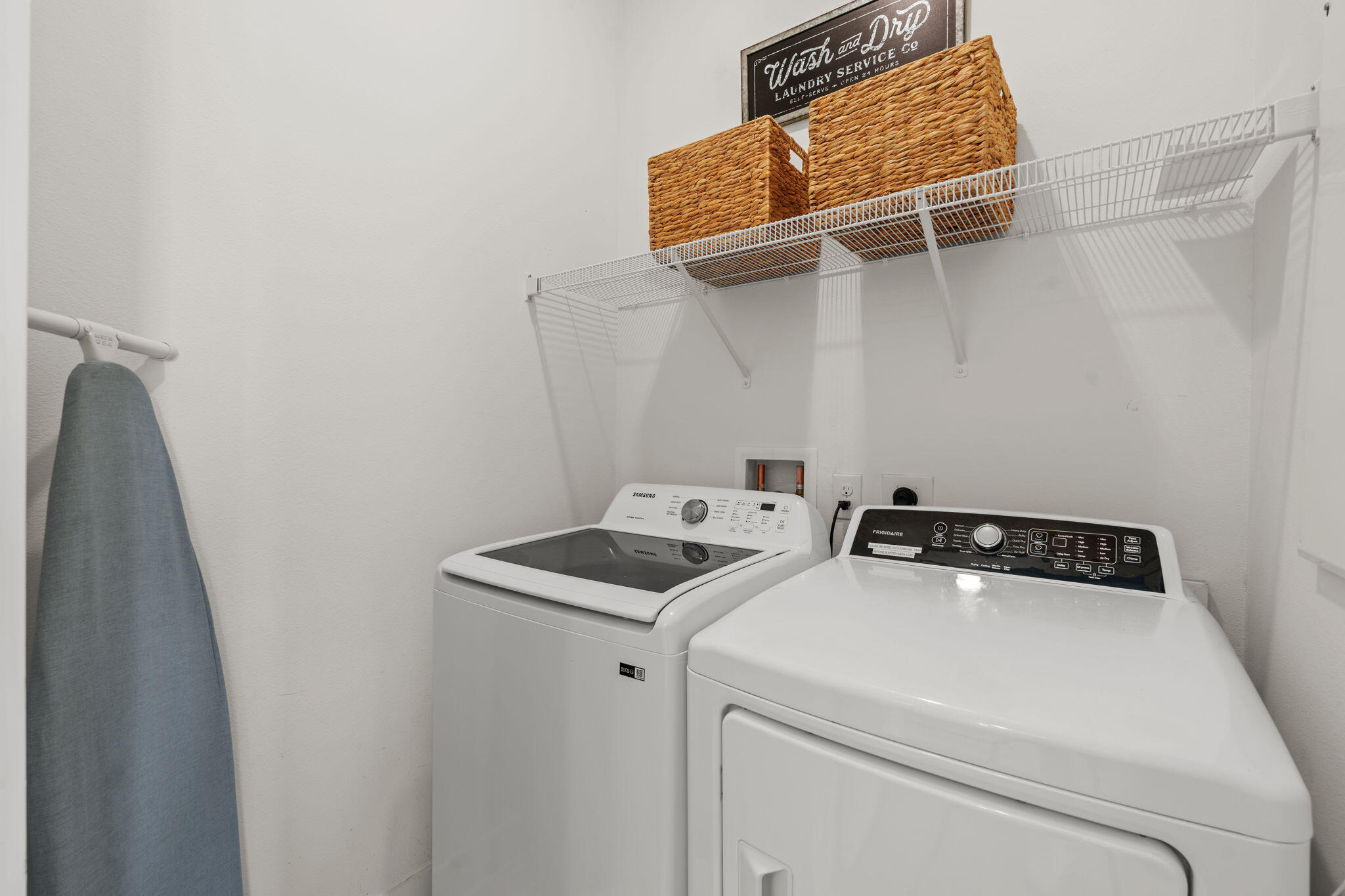 268 Milestone Dr Inlet Beach, Unit C Inlet Beach, FL 32461 - Photo 23 of 34 a utility room with dryer and washer