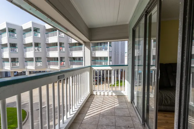 $125,000 | 6102 Seawall Boulevard, Unit 140, Galveston, TX 77551
