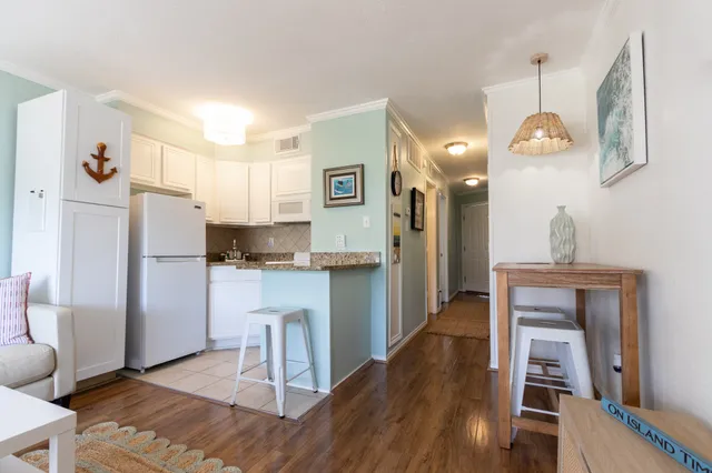 $125,000 | 6102 Seawall Boulevard, Unit 140, Galveston, TX 77551