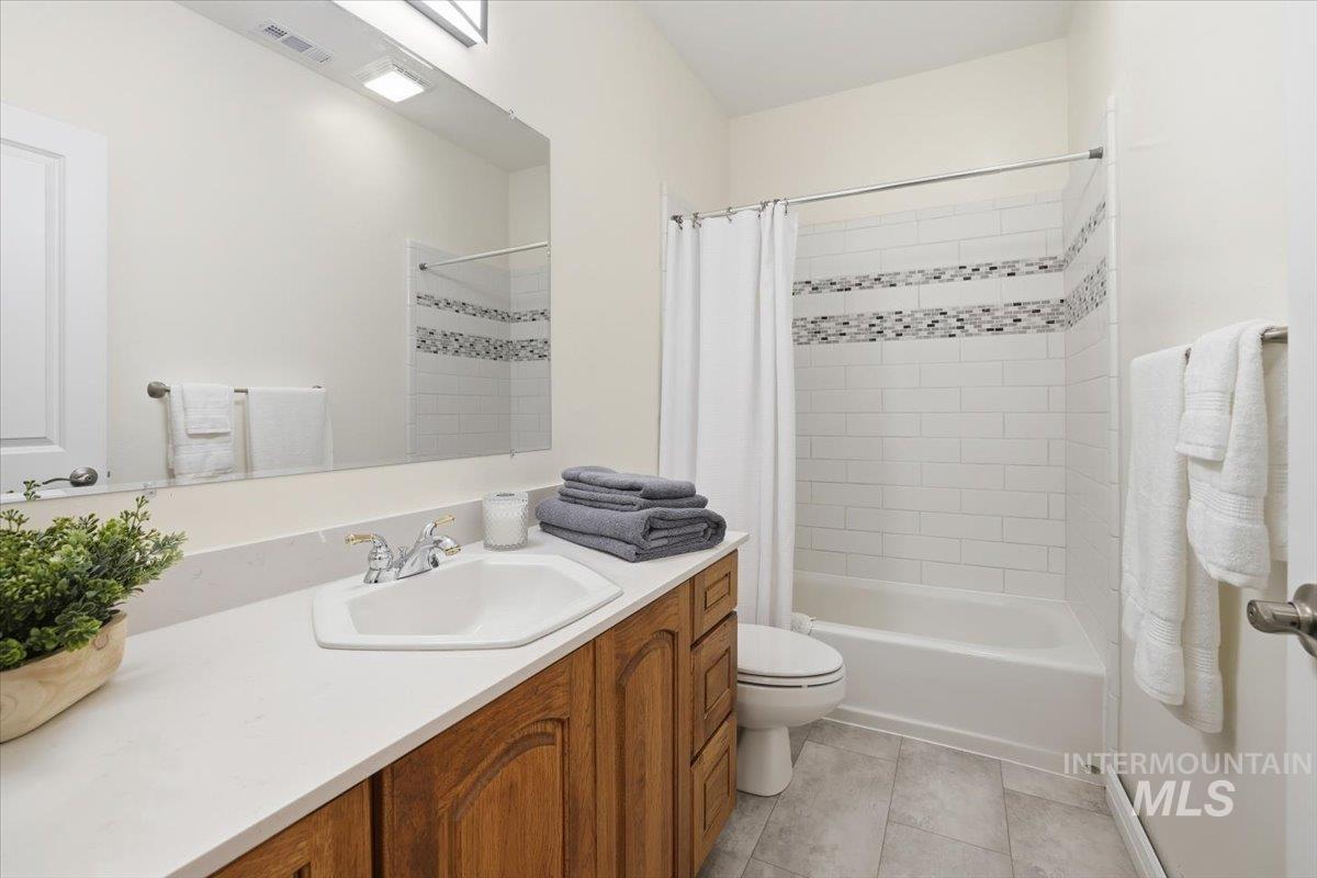 2676 South Velvet Falls Way Meridian, ID 83642 - Photo 28 of 49 Lower Level Newly finished bath