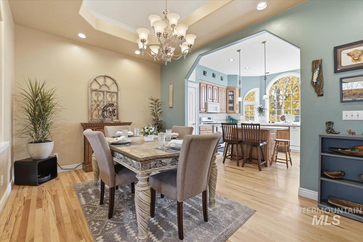 2676 South Velvet Falls Way Meridian, ID 83642 - Photo 5 of 49