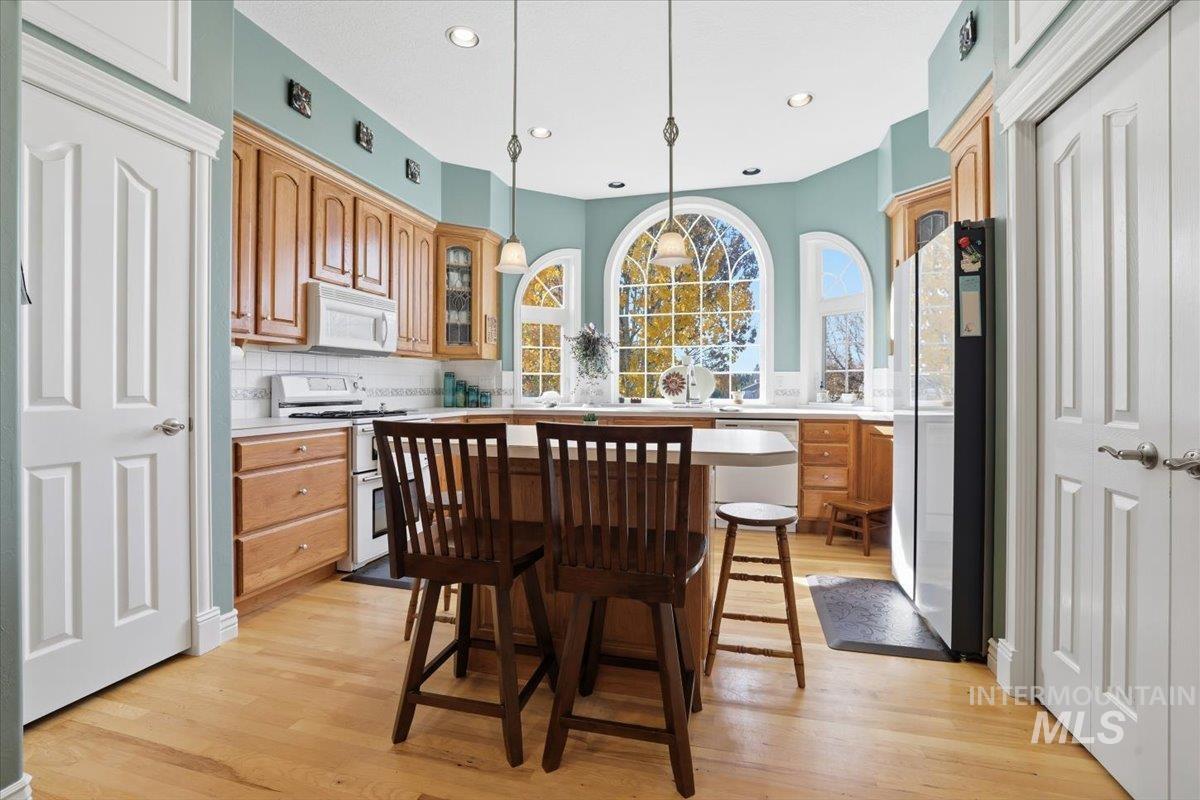 2676 South Velvet Falls Way Meridian, ID 83642 - Photo 6 of 49