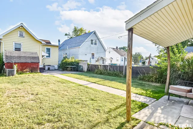 $105,000 | 2119 West Clarke Avenue, West Peoria, IL 61604