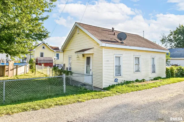 $105,000 | 2119 West Clarke Avenue, West Peoria, IL 61604