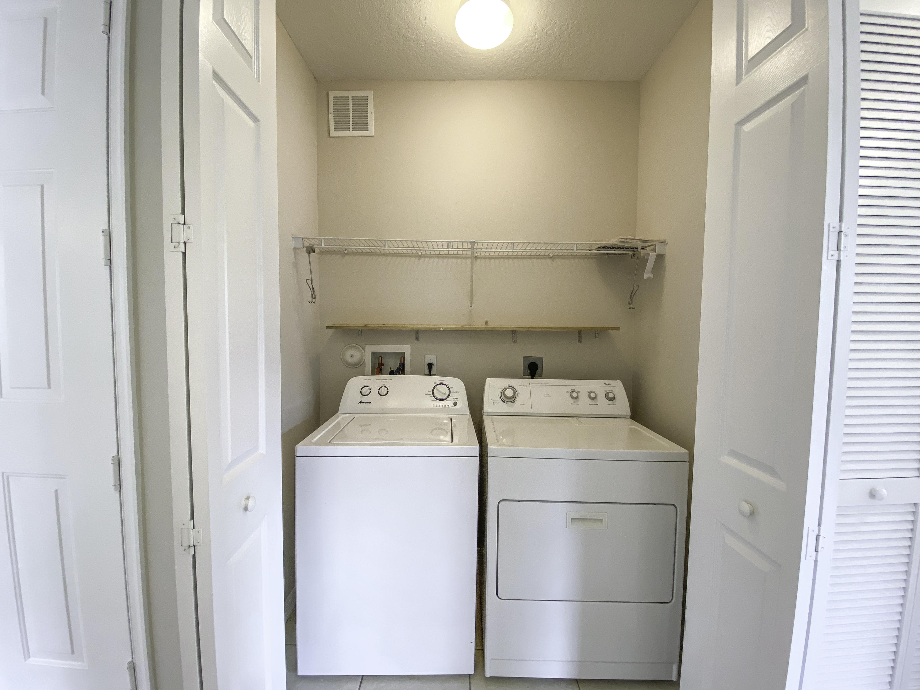1480 Corbison Point Place Jupiter, FL 33458 - Photo 12 of 28 Laundry