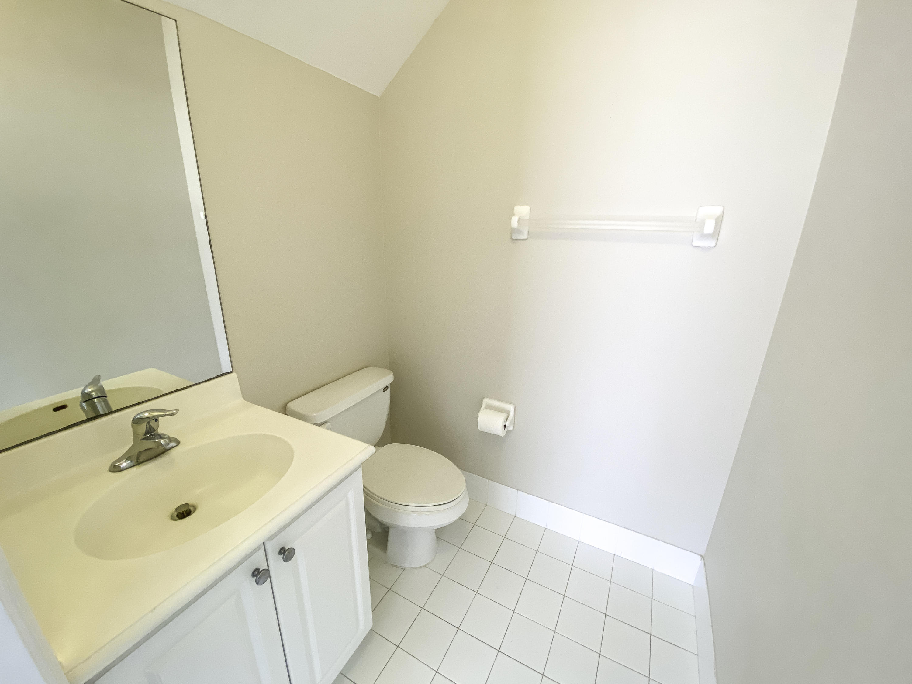1480 Corbison Point Place Jupiter, FL 33458 - Photo 25 of 28 First Floor Bathroom