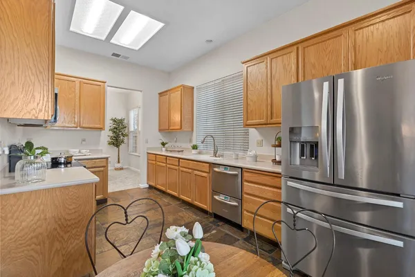 $640,000 | 1605 Epping Avenue, Modesto, CA 95355