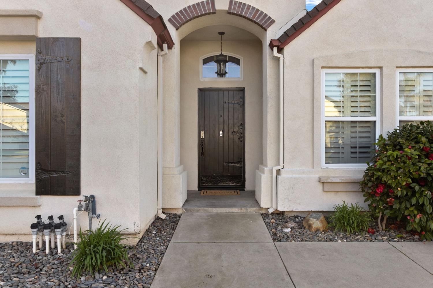 1605 Epping Avenue Modesto, CA 95355 - Photo 3 of 40