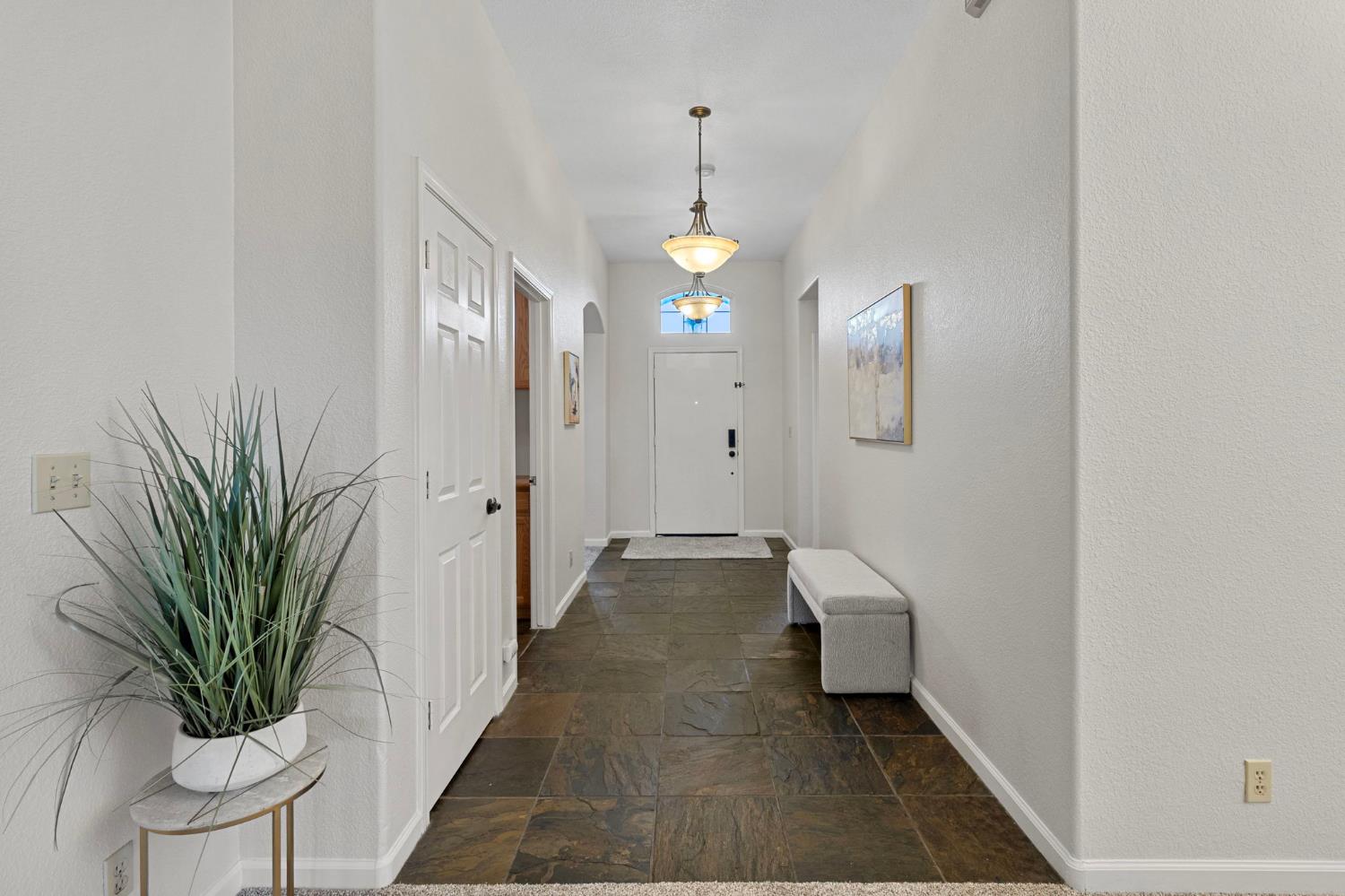 1605 Epping Avenue Modesto, CA 95355 - Photo 4 of 40