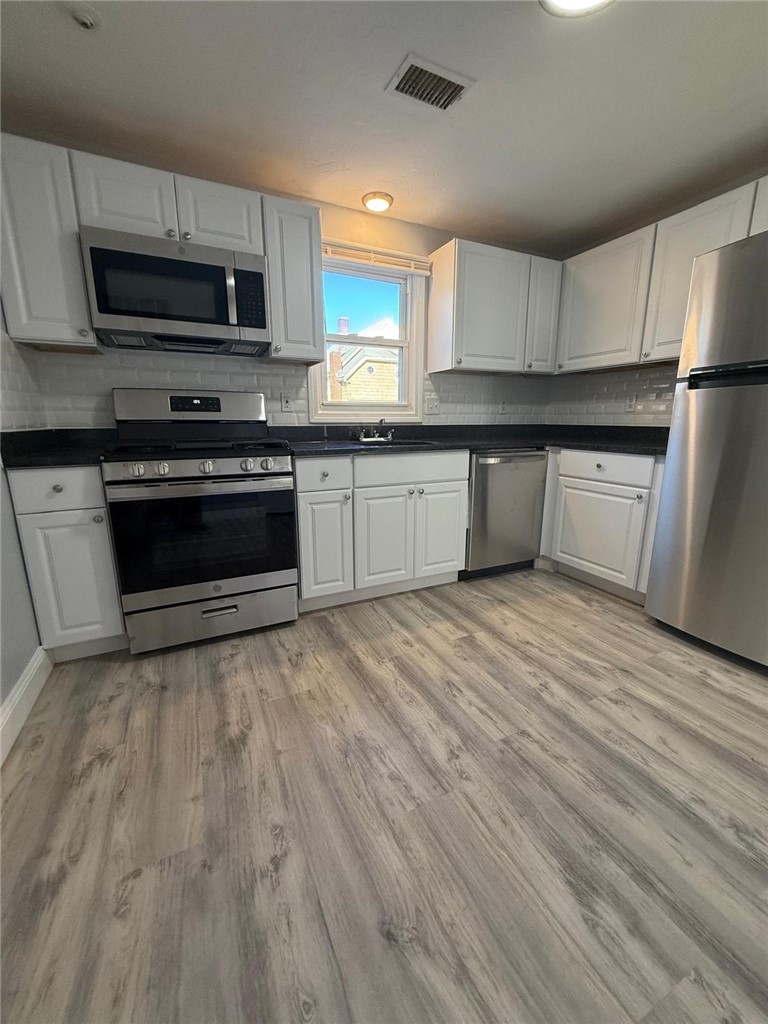 14 Saratoga Avenue, Unit 3 Pawtucket, RI 02861 - Photo 2 of 16