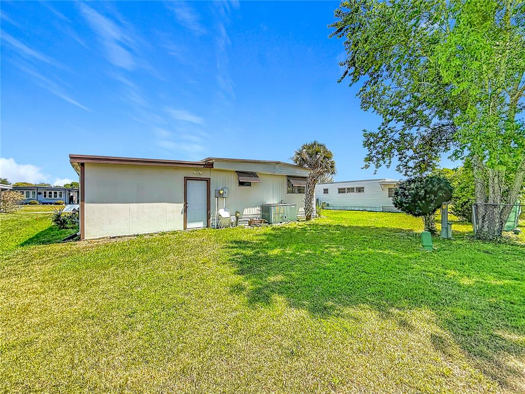 1231 Elkhart Circle Tavares, FL 32778 - Photo 31 of 59