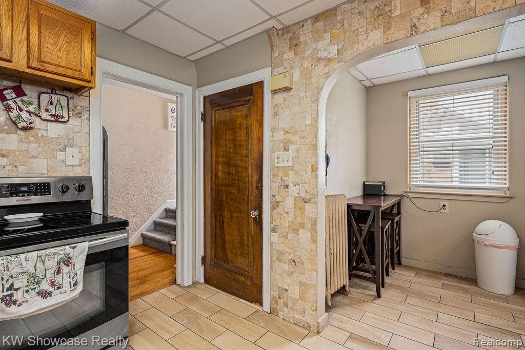 16154 Sunderland Road Detroit, MI 48219 - Photo 13 of 21 b21.jpg