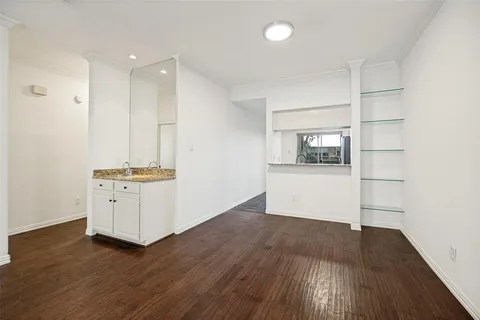 $275,000 | 5740 Martel Avenue, Unit A2, Dallas, TX 75206