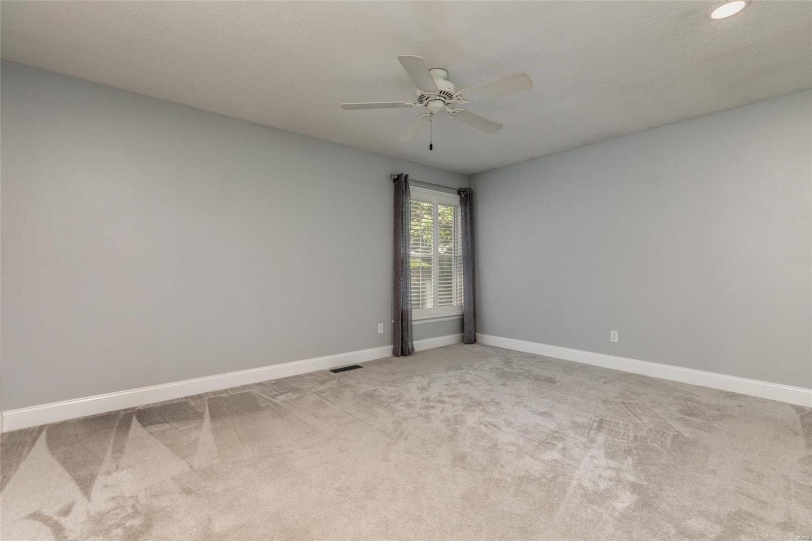 511 Bitterfield Drive Ballwin, MO 63011 - Photo 15 of 28