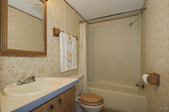 4380 Lower Saucon Road Hellertown, PA 18055 - Photo 16 of 21 Gallery Image 16