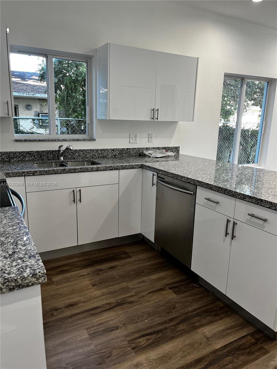37 Northwest 70th Street, Unit A Miami, FL 33150 - Photo 11 of 19 Kitchen