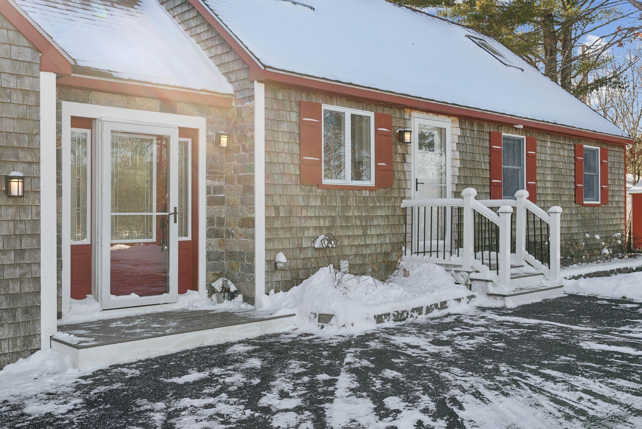 1215 New County Road Biddeford, ME 04005 - Photo 8 of 41 Front Door