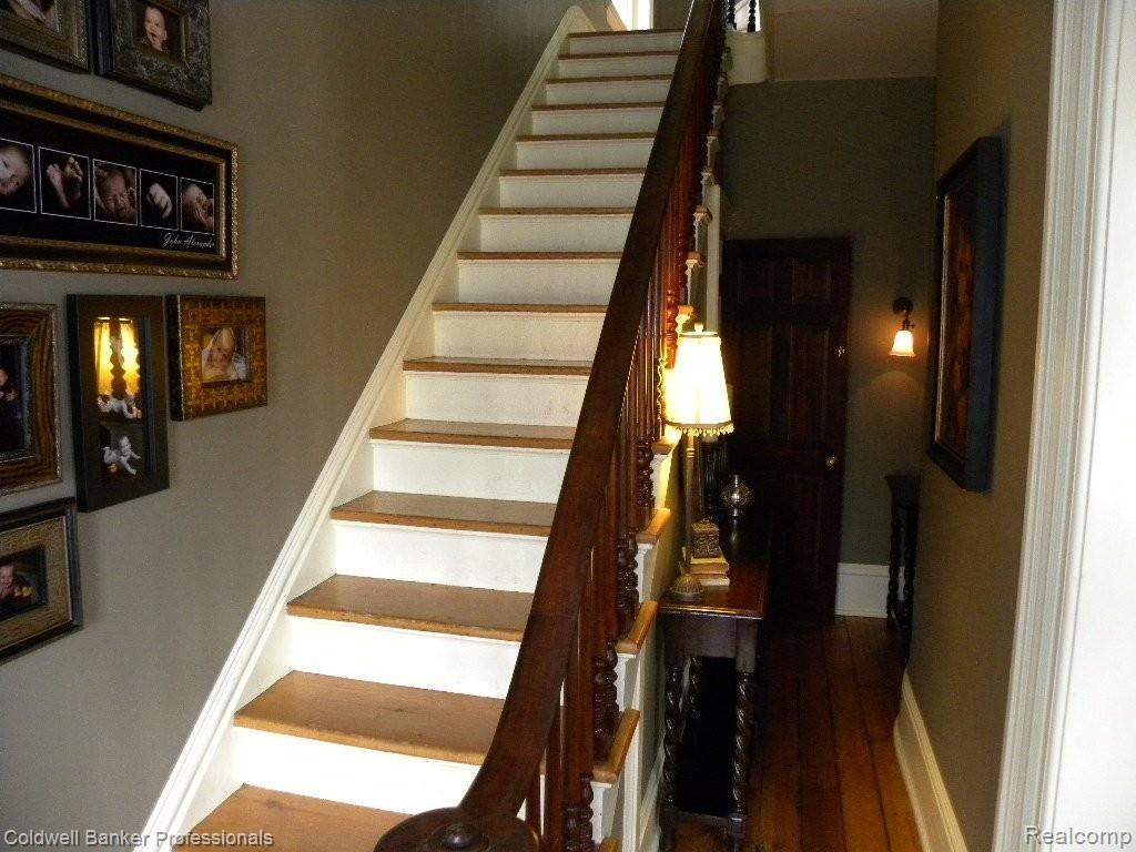 373 Rayson Street Northville, MI 48167 - Photo 12 of 20 RAYSON 373 NEW 007.JPG