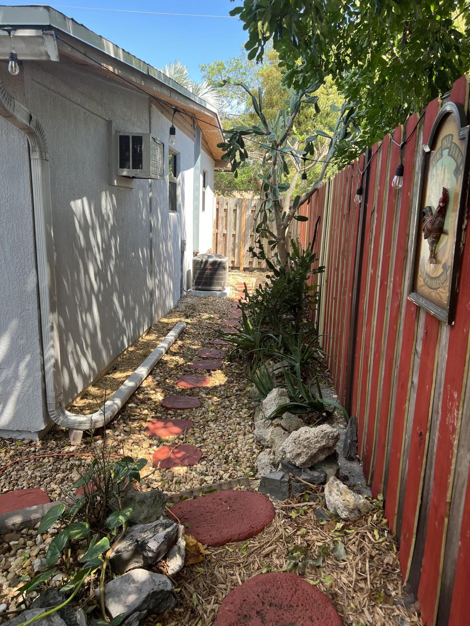 55 Davis Road Palm Springs, FL 33461 - Photo 16 of 26 33838E46-17D4-4724-9A34-6AAACA615140