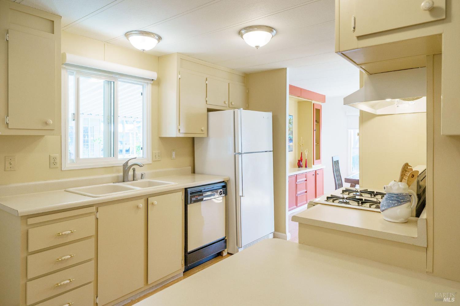 2412 Foothill Boulevard, Unit 166 Calistoga, CA 94515 - Photo 7 of 23