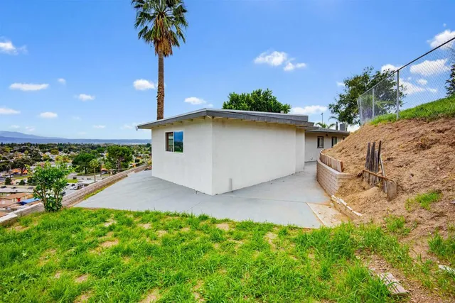 $679,000 | 304 Edgerton Drive, San Bernardino, CA 92405