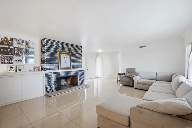 $679,000 | 304 Edgerton Drive, San Bernardino, CA 92405