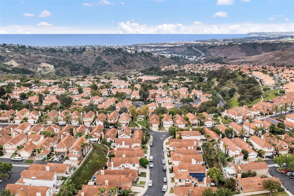 10 Finca San Clemente, CA 92672 - Photo 26 of 27 an aerial view of residential houses with outdoor space