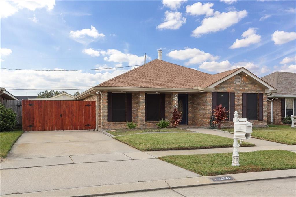 2716 Mayflower Drive Meraux, LA 70075 - Photo 2 of 21