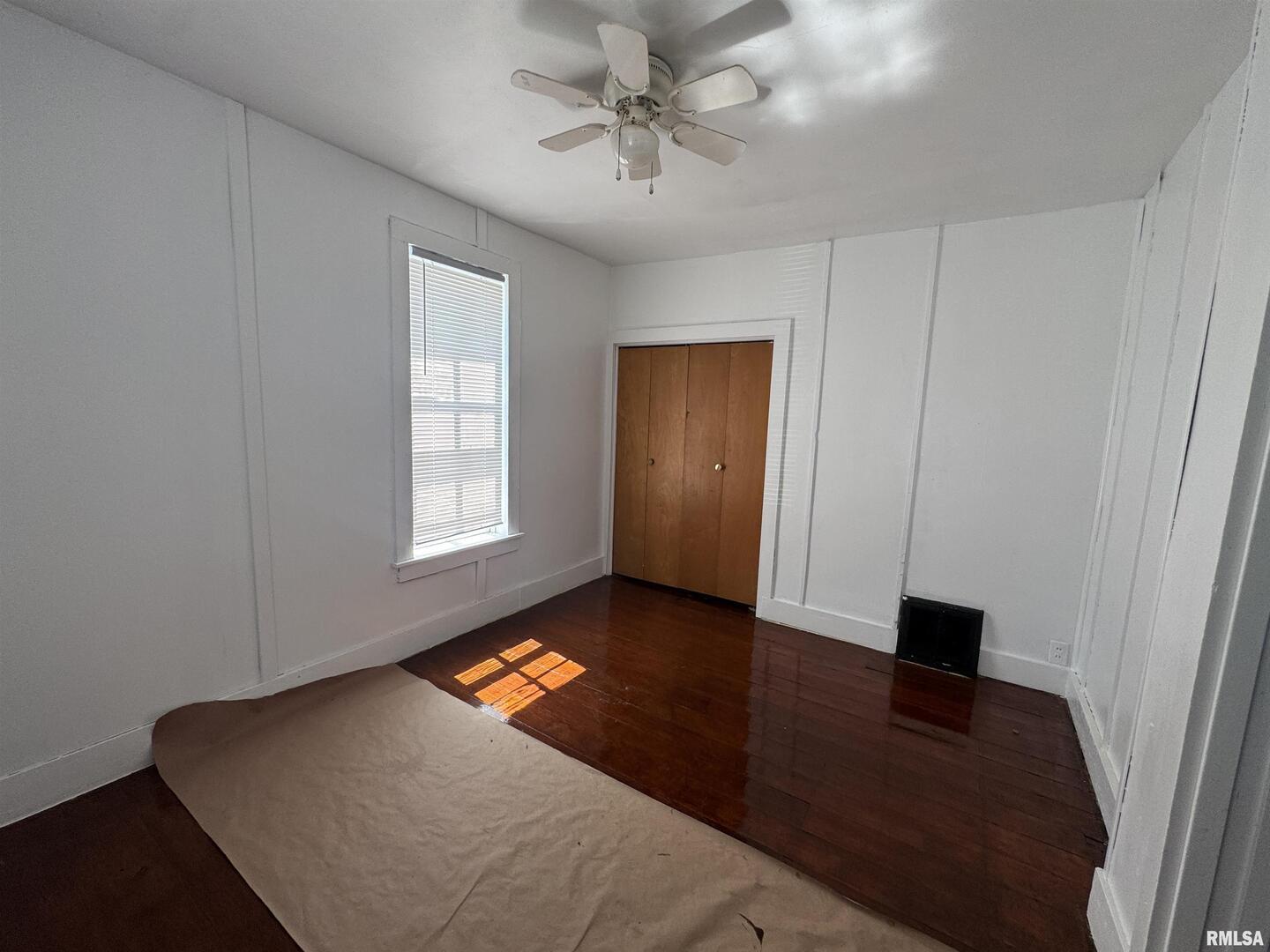 302 Coeburg Street Rio, IL 61472 - Photo 14 of 24 a view of an empty room and window