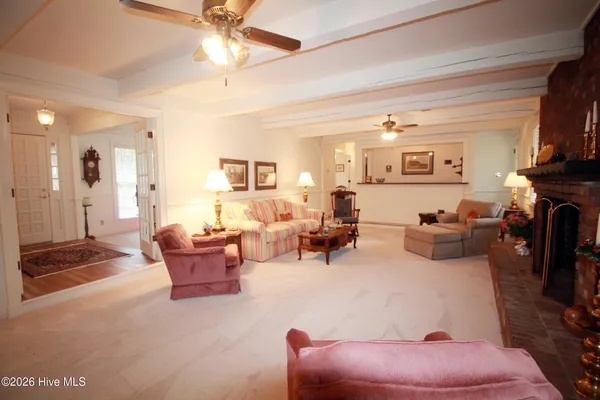 $320,000 | 202 Haven Way South, Washington, NC 27889