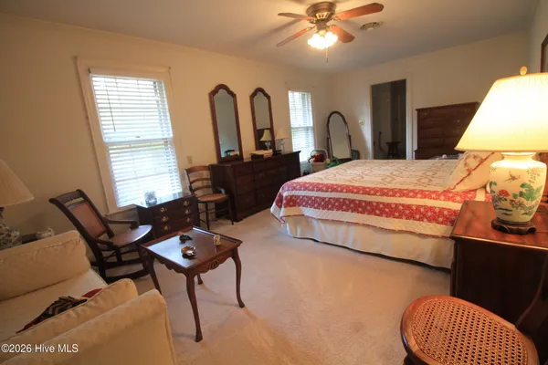 $320,000 | 202 Haven Way South, Washington, NC 27889
