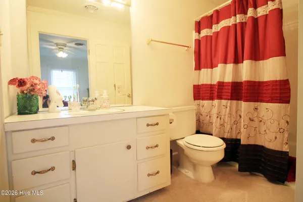 $320,000 | 202 Haven Way South, Washington, NC 27889