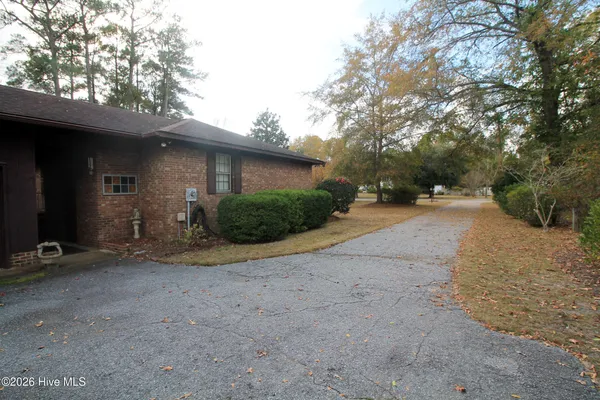 $320,000 | 202 Haven Way South, Washington, NC 27889