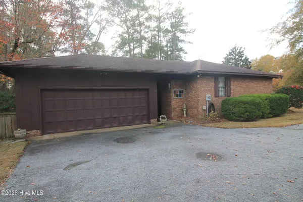 $320,000 | 202 Haven Way South, Washington, NC 27889