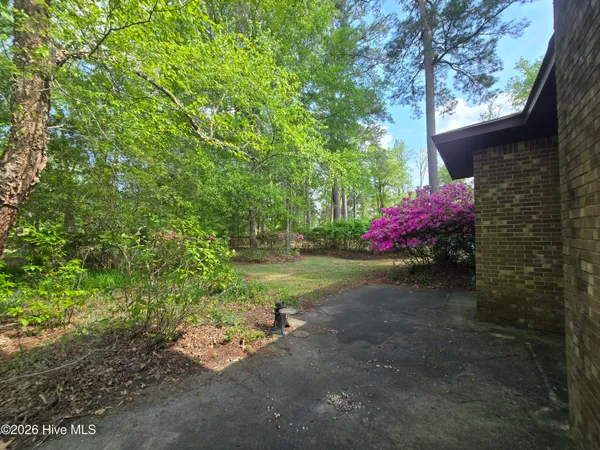 $320,000 | 202 Haven Way South, Washington, NC 27889