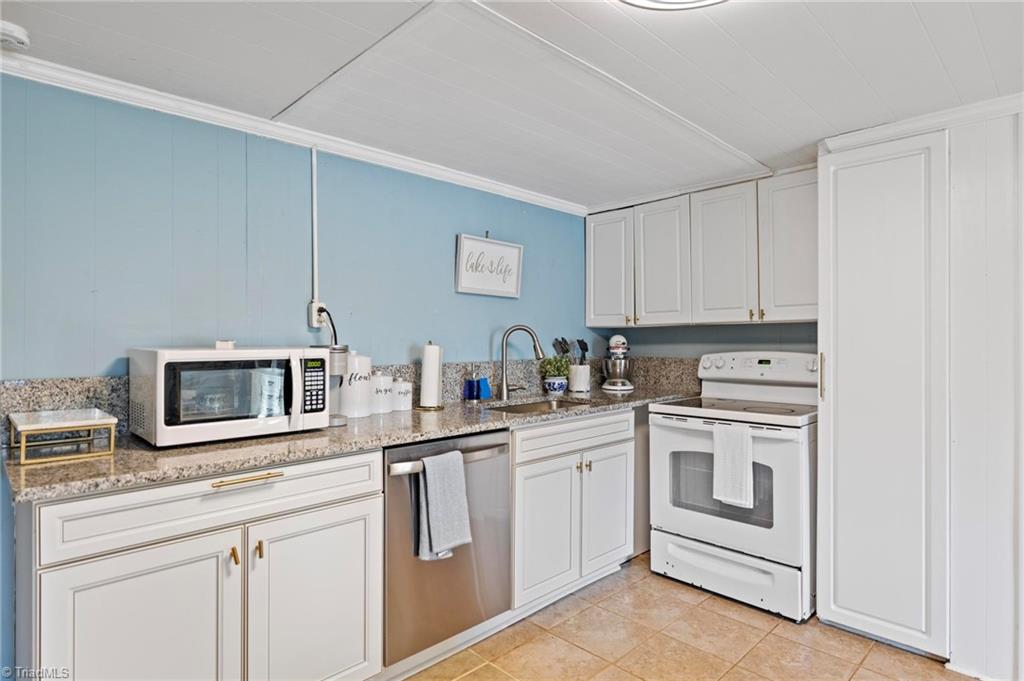 415 Riverside Drive Lexington, NC 27292 - Photo 27 of 32