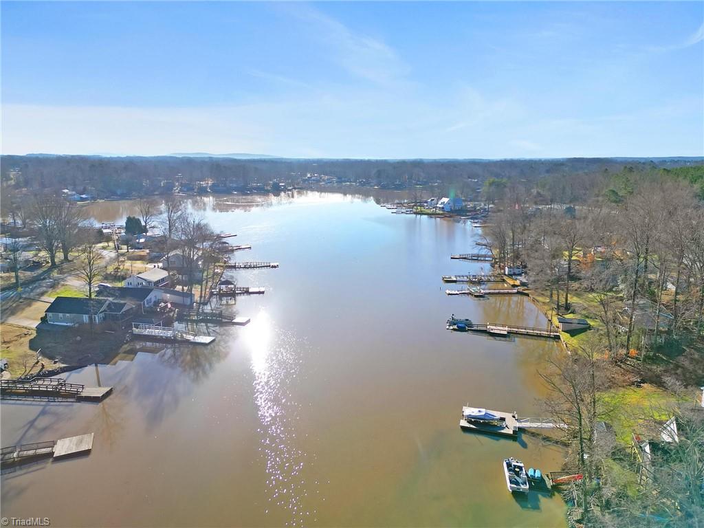 415 Riverside Drive Lexington, NC 27292 - Photo 9 of 32