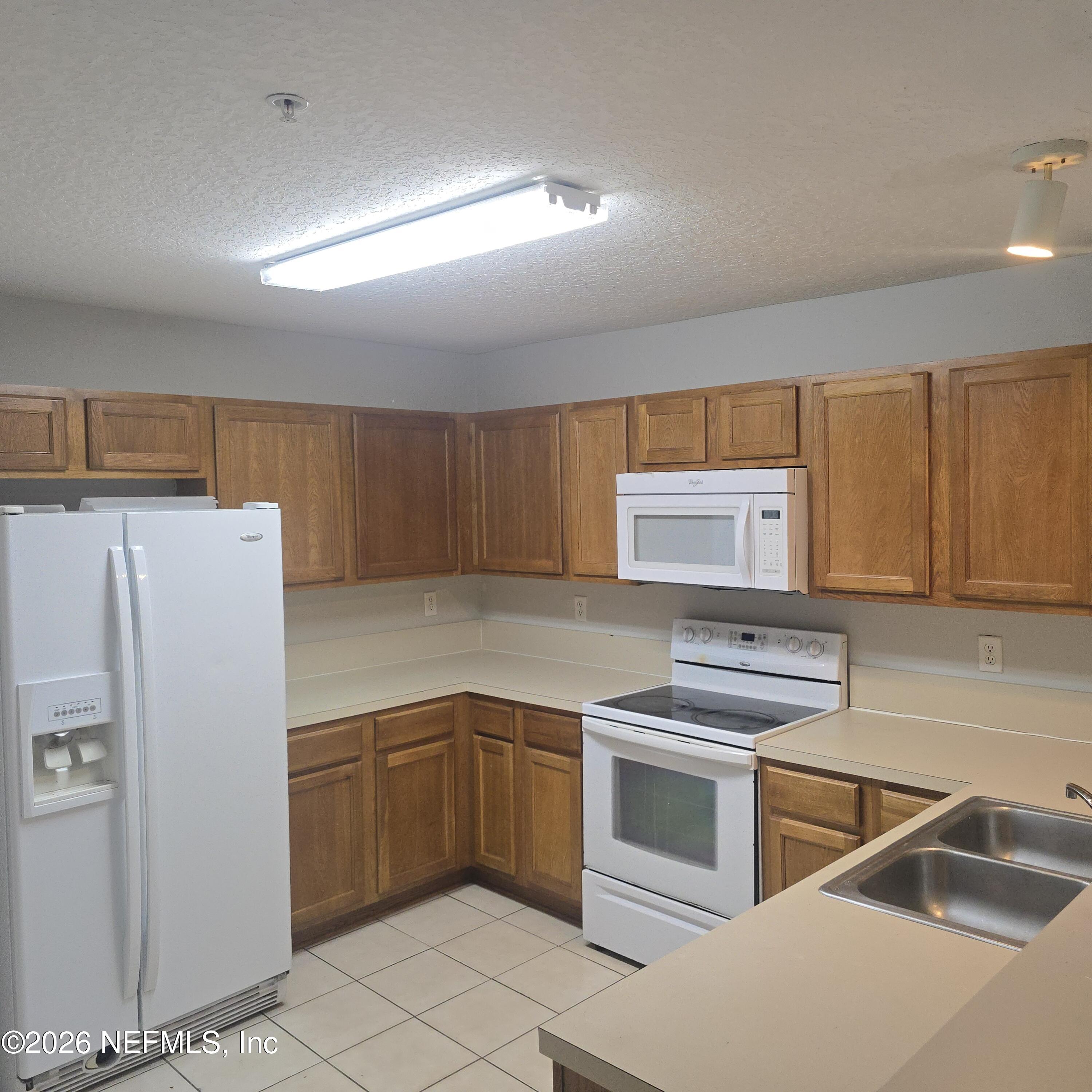 7920 Merrill Road, Unit 716 Jacksonville, FL 32277 - Photo 4 of 14 20260618_101856