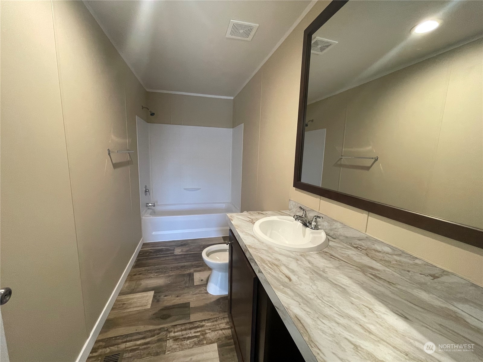 1710 Rudkin Road Yakima, WA 98901 - Photo 5 of 9