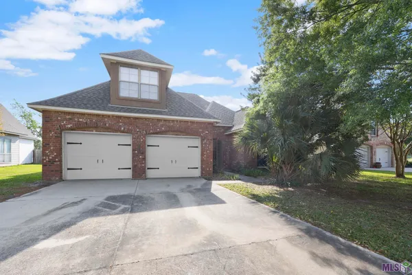 $369,900 | 12028 Hollywood Park Drive, Geismar, LA 70734