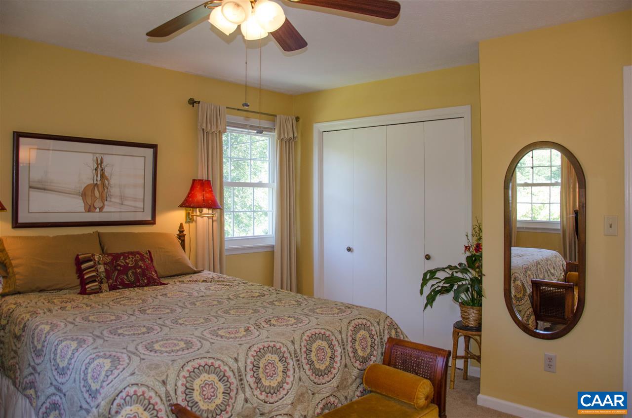 520 Shore Road Waynesboro, VA 22980 - Photo 14 of 46 Gallery Image 14