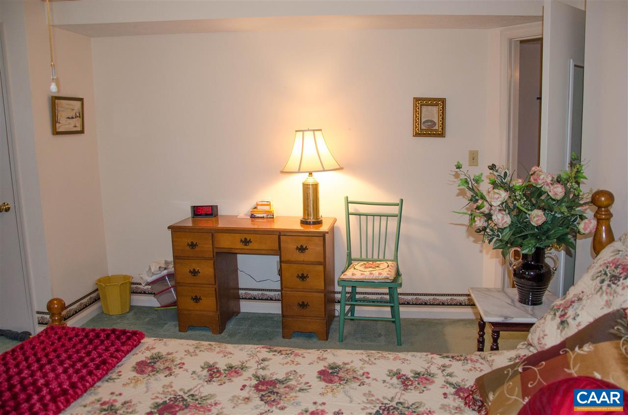 520 Shore Road Waynesboro, VA 22980 - Photo 27 of 46 Gallery Image 27