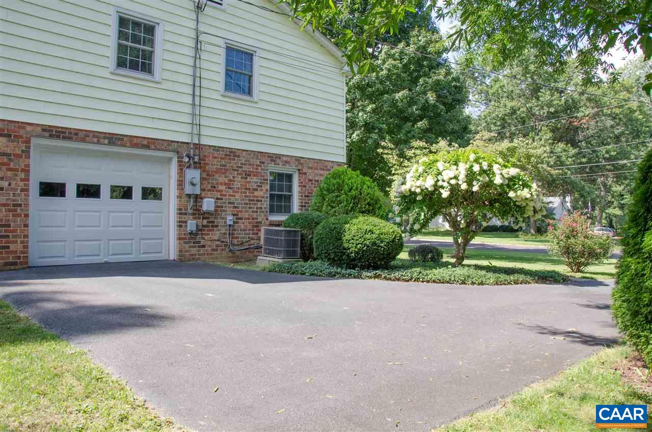 520 Shore Road Waynesboro, VA 22980 - Photo 42 of 46 Gallery Image 42