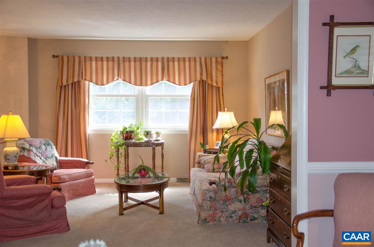 520 Shore Road Waynesboro, VA 22980 - Photo 6 of 46 Gallery Image 6